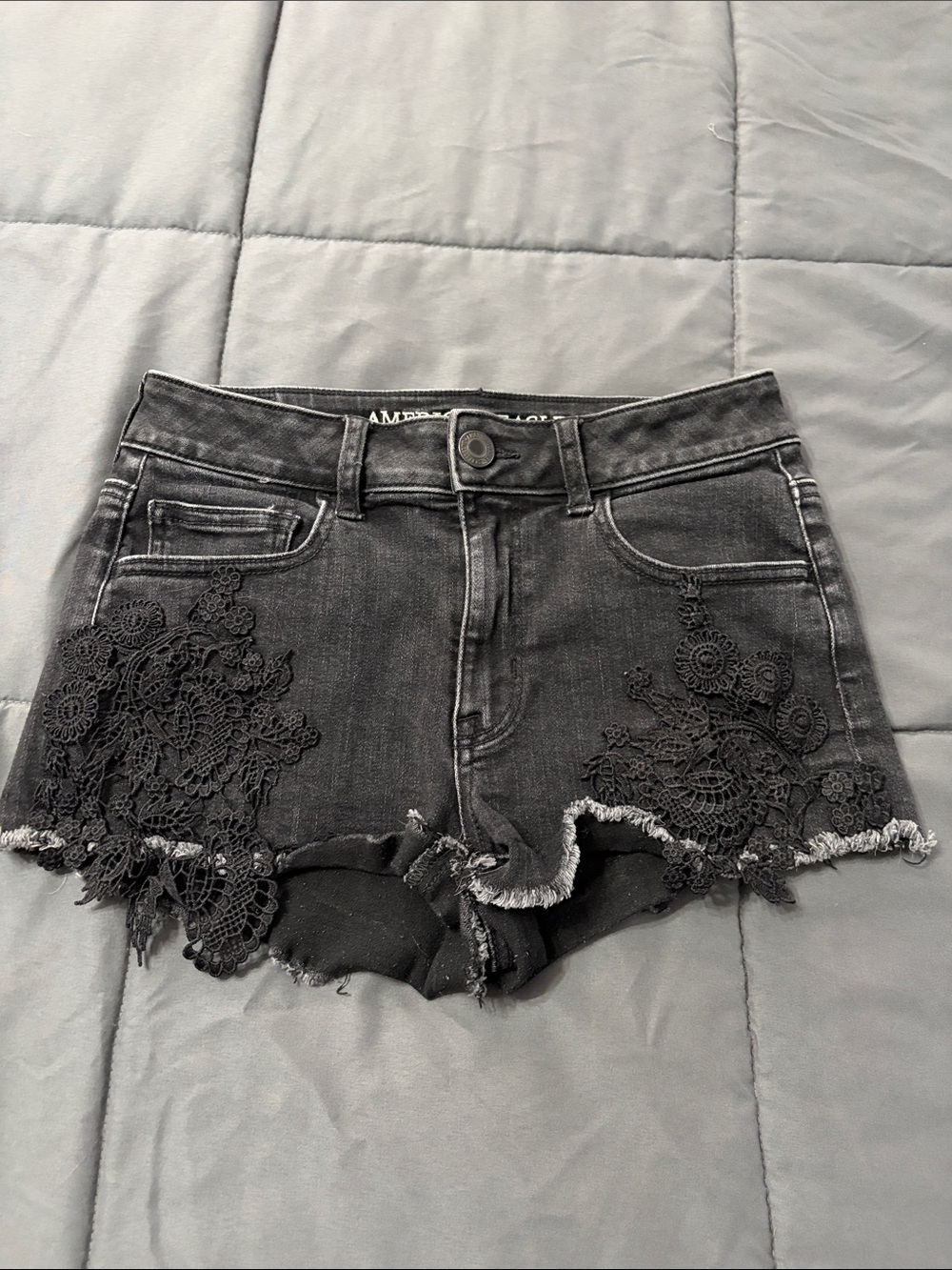 AE size 4 shorts